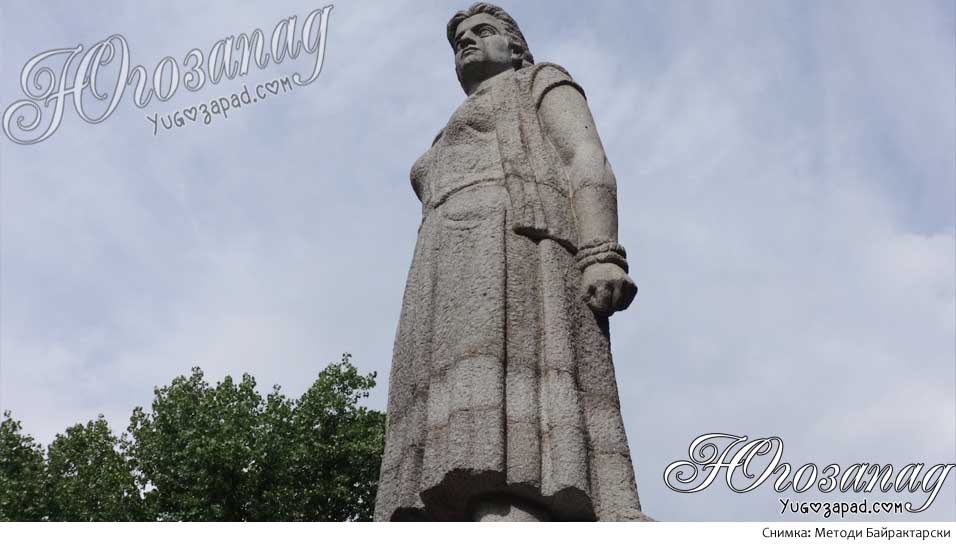 Мемориалът на загиналите в борбата против фашизма в местността Ловен дом, Благоевград