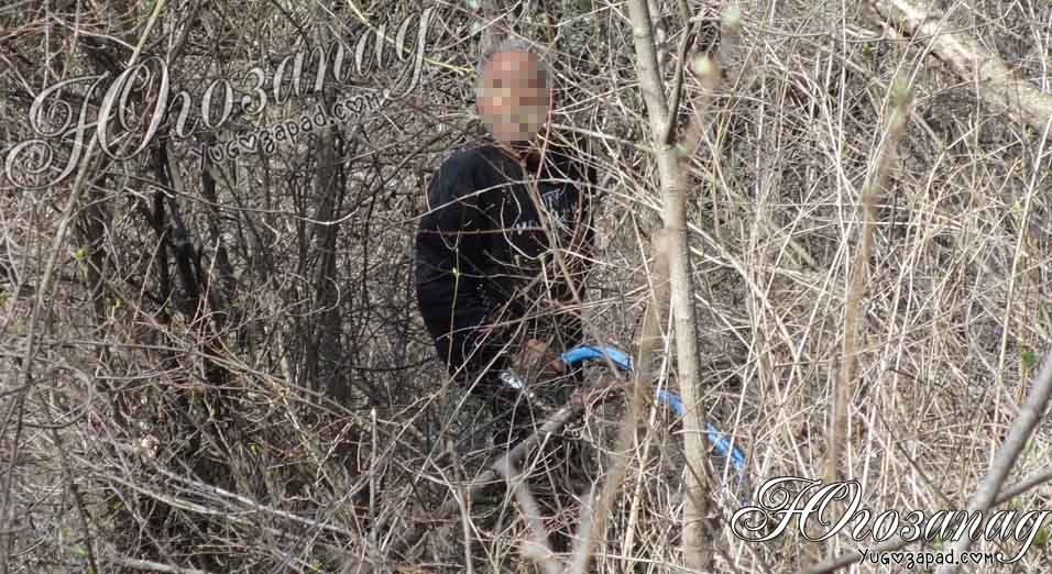Заловиха мъж с трион, рязал дървета в парк „Ловен дом“
