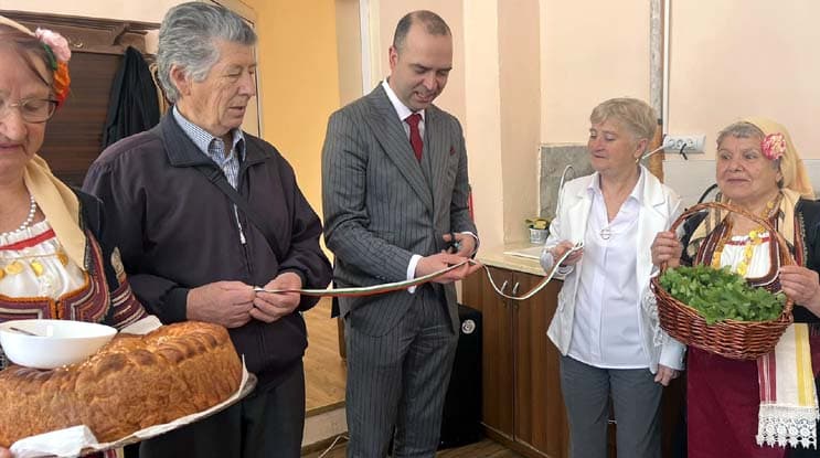 Нов клуб за хора с увреждания „Надежда“ отвори врати
