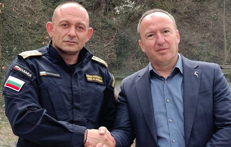 Гората гори за минути, възстановява се с десетилетия – започна мащабна кампания срещу пожарите в Югозапада