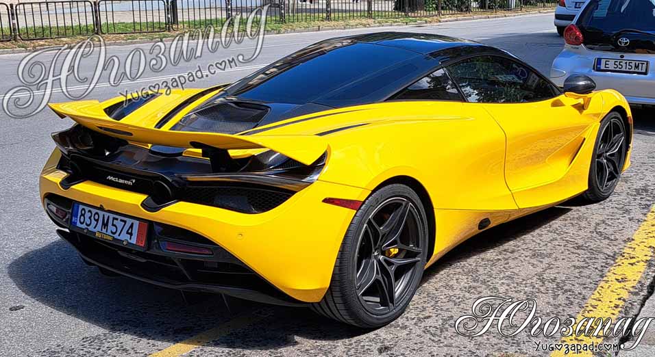 Булевард в Благоевград се превърна в автошоу заради McLaren