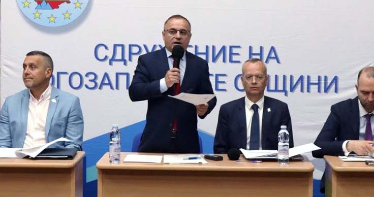Дискусията бе открита и водена от Атанас Стоянов, кмет на Сандански и председател на Регионалния съвет за развитие на Югозападен район – Сдружение на югозападните общини