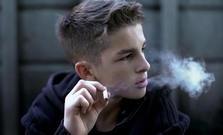 Dete s cigara
