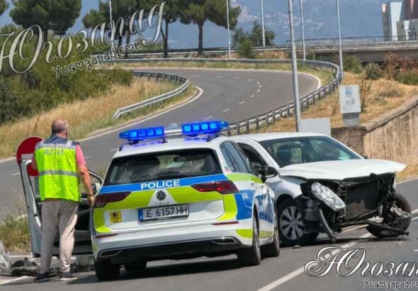 Катастрофа край „Метро“ в Благоевград, две коли се удариха