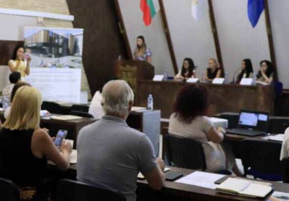 Община Благоевград отчете резултатите от изпълнението на проекта за изграждане на Младежки център